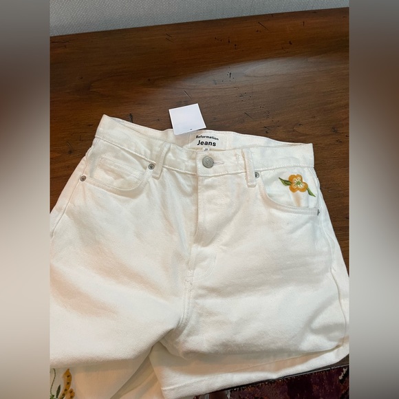 NWT reformation cynthia high rise straight jeans in flora embroidery - Picture 12 of 14